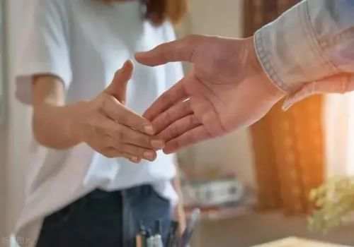 杭州侦探事务所：吵架争狗狗抚养权怎么判